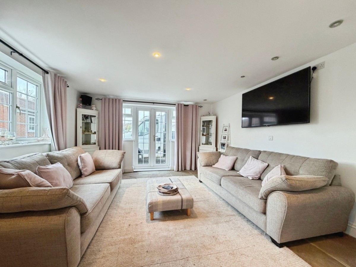 Hamstreet Road, Ruckinge, Ashford