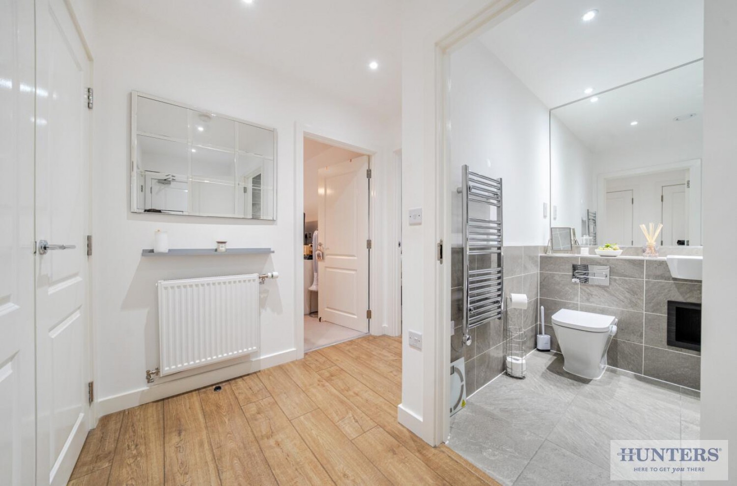 GROUND FLOOR WITH PATIO & PARKING