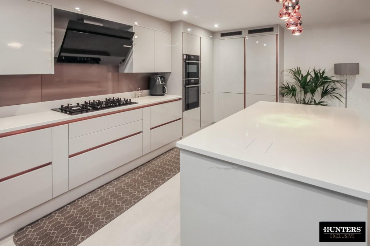 Grasleigh Avenue Allerton, Bradford, West Yorkshire, BD15 9AR