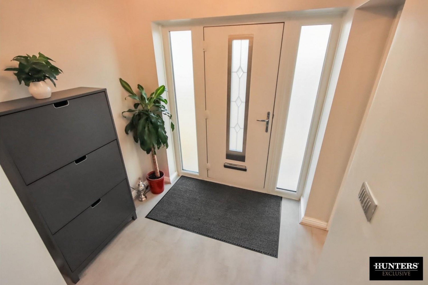 Grasleigh Avenue Allerton, Bradford, West Yorkshire, BD15 9AR