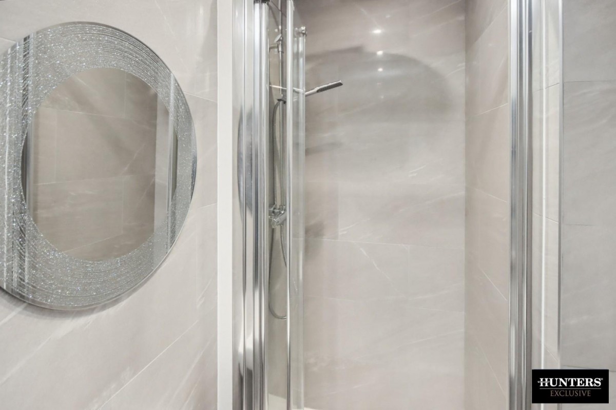 Grasleigh Avenue Allerton, Bradford, West Yorkshire, BD15 9AR