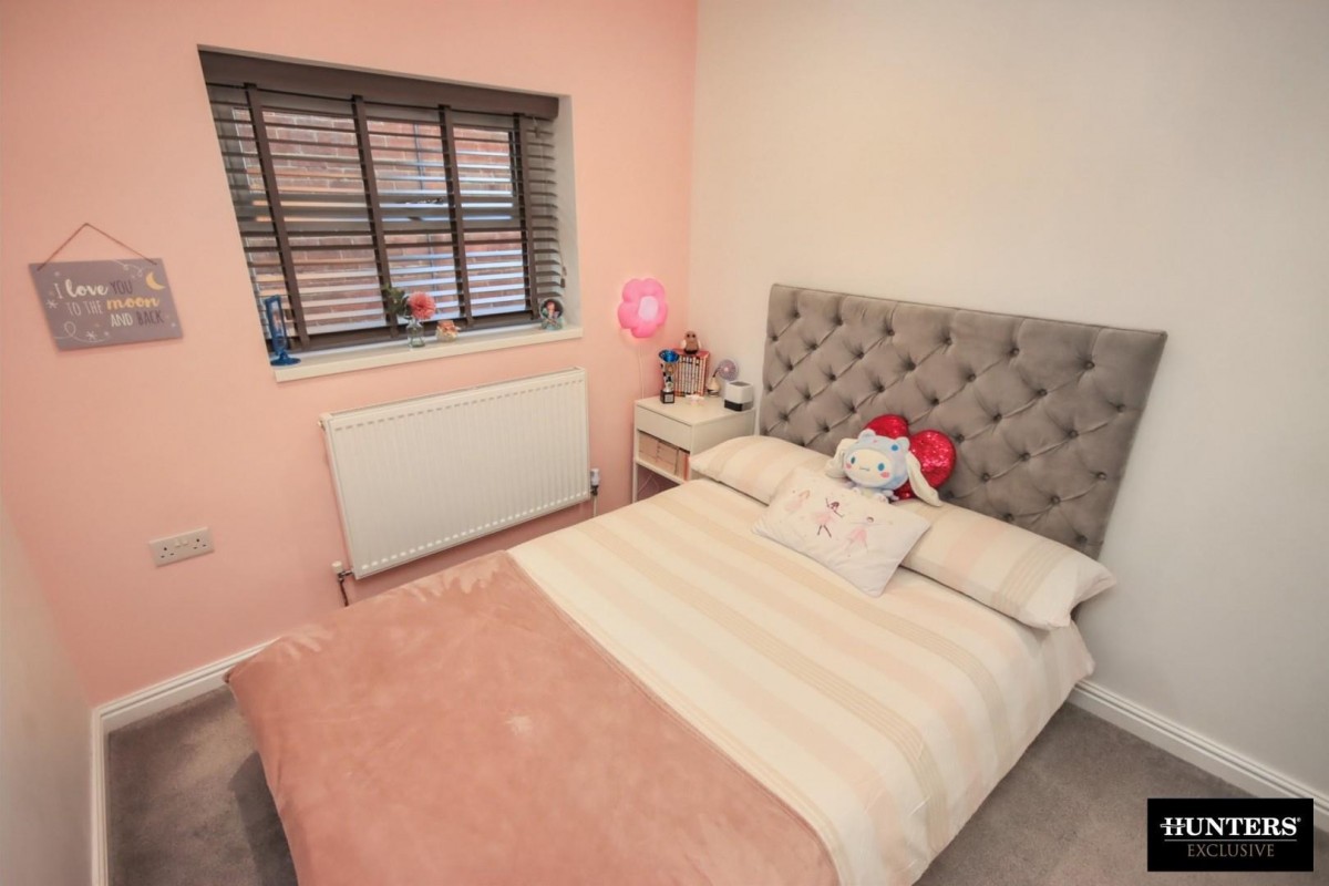 Grasleigh Avenue Allerton, Bradford, West Yorkshire, BD15 9AR