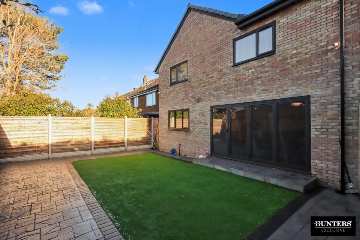 Grasleigh Avenue Allerton, Bradford, West Yorkshire, BD15 9AR