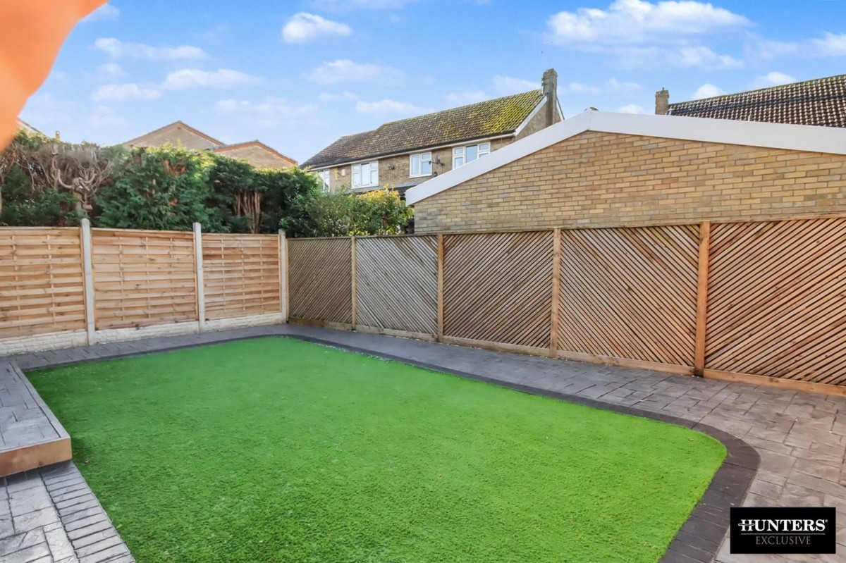 Grasleigh Avenue Allerton, Bradford, West Yorkshire, BD15 9AR