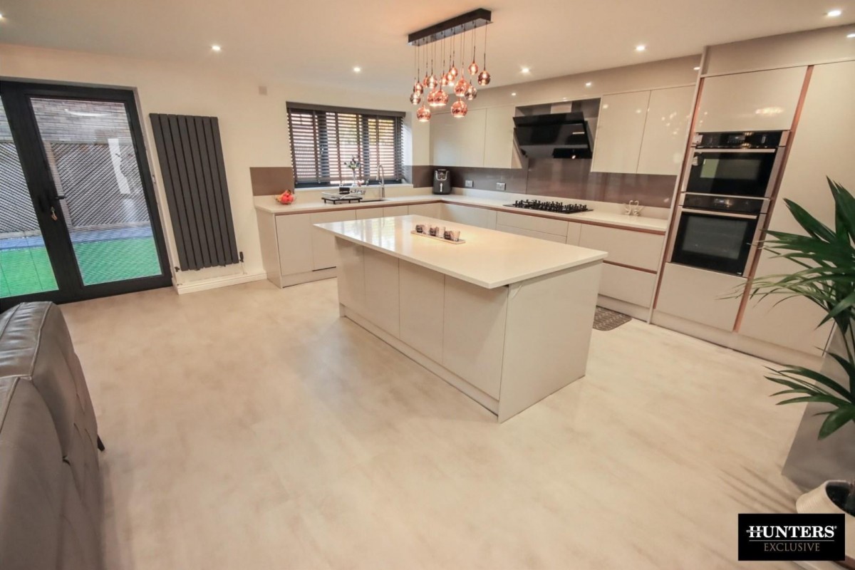 Grasleigh Avenue Allerton, Bradford, West Yorkshire, BD15 9AR