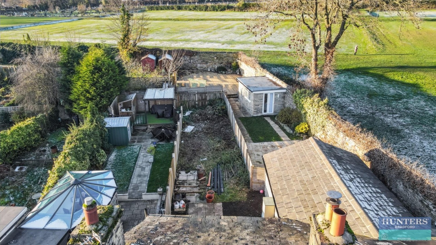 Moor Top Road Low Moor, Bradford, West Yorkshire, BD12 0EY