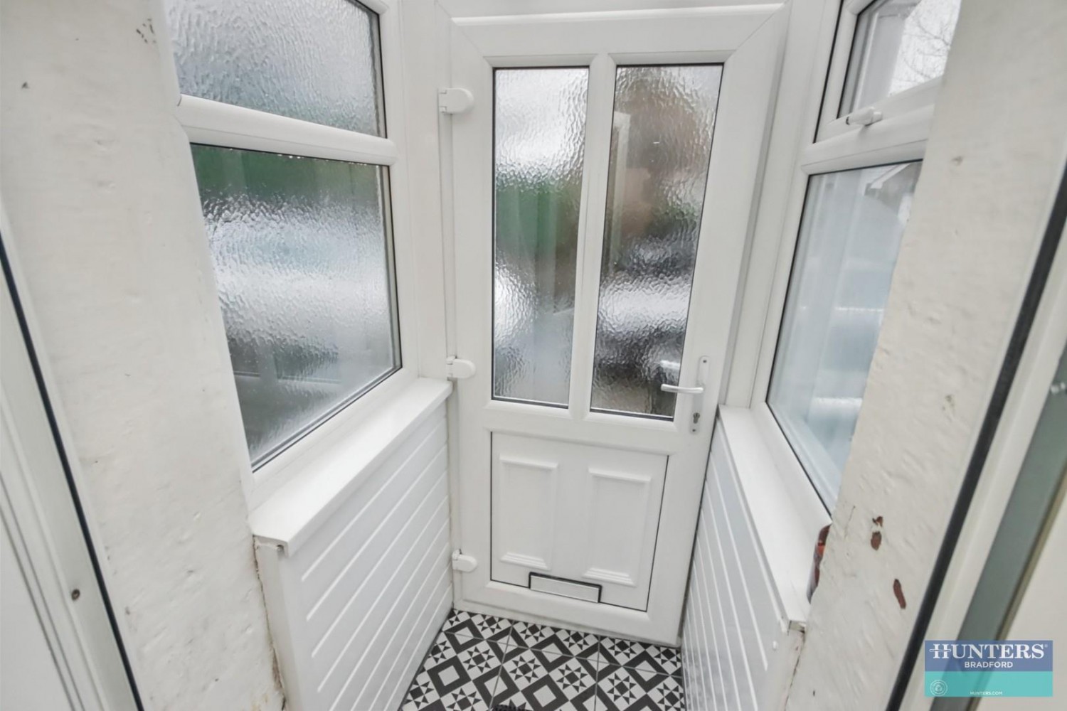 Moor Top Road Low Moor, Bradford, West Yorkshire, BD12 0EY