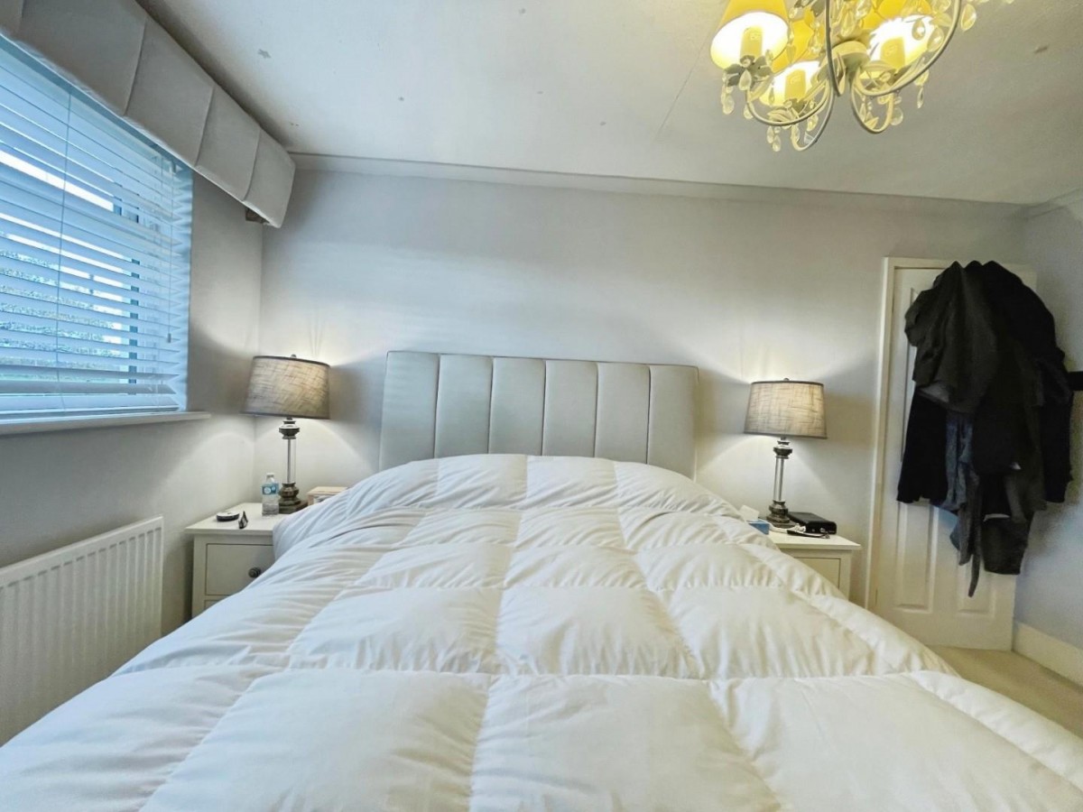 Lupus Way, Ellesmere Port