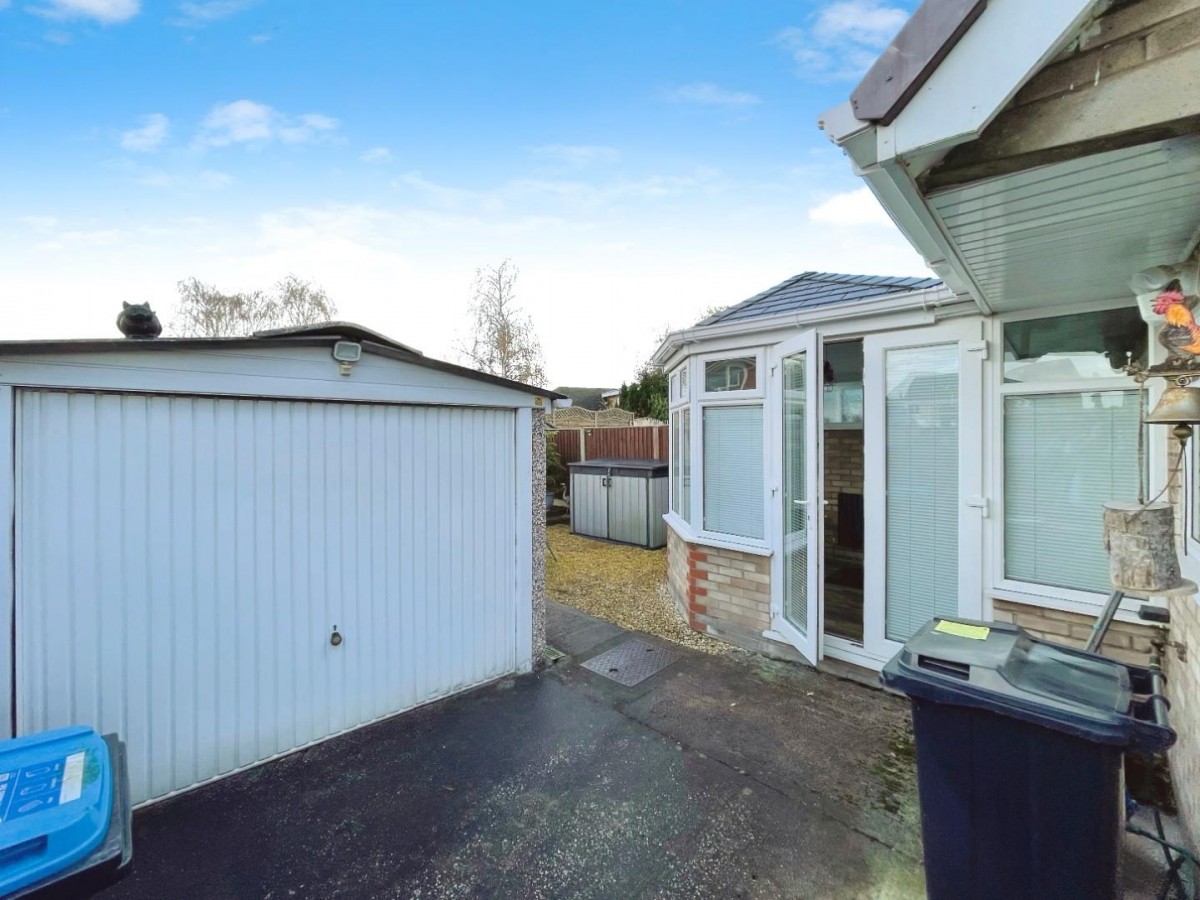 Lupus Way, Ellesmere Port