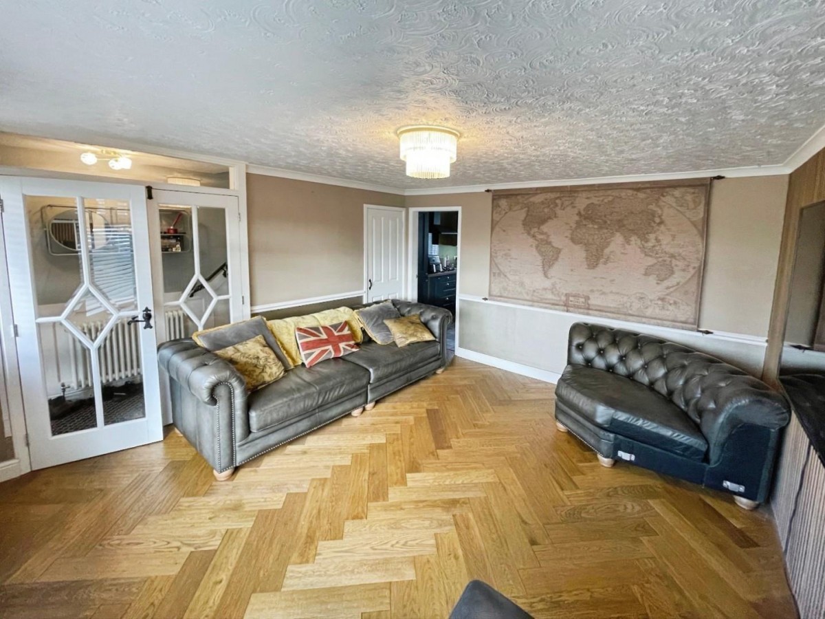 Lupus Way, Ellesmere Port