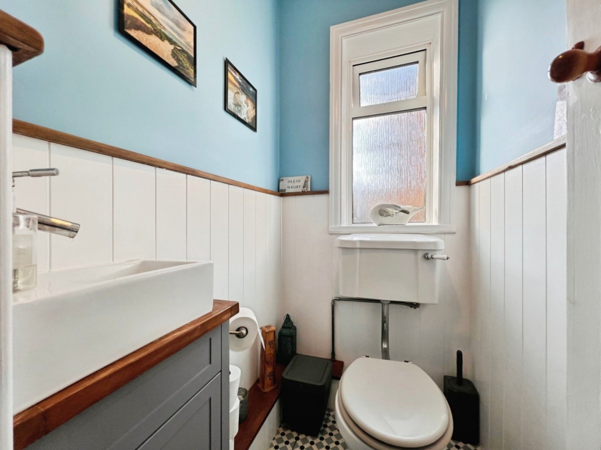 Canterbury Road, Kennington