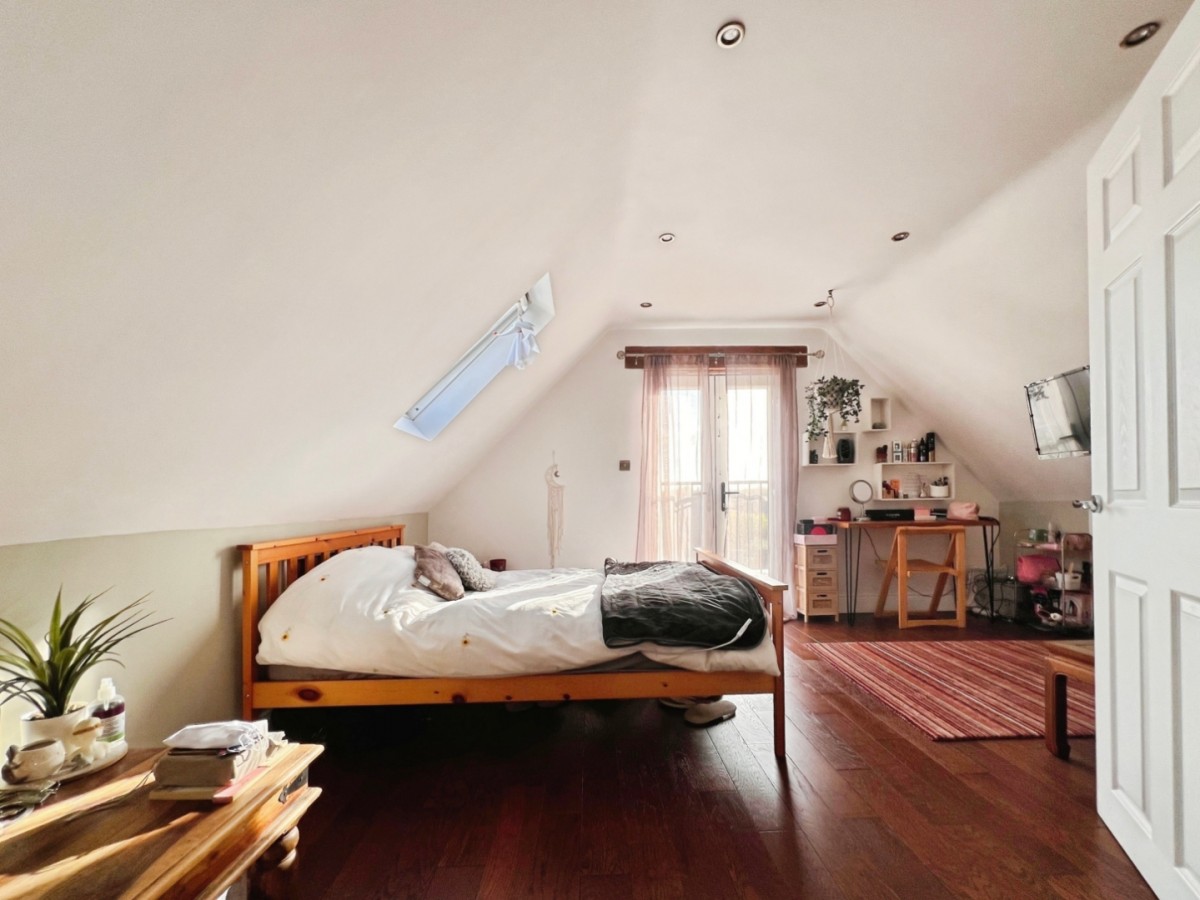 Canterbury Road, Kennington