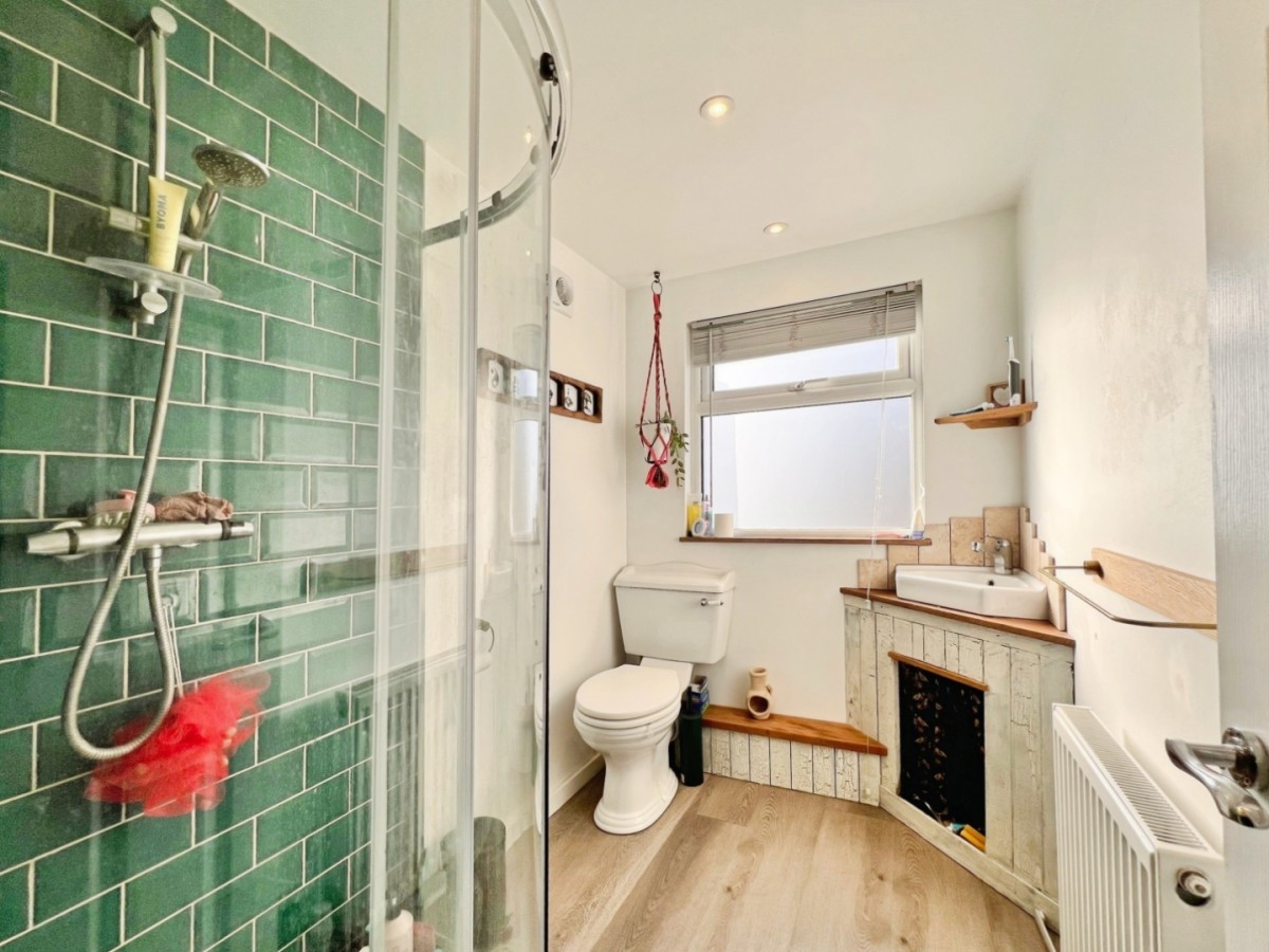 Canterbury Road, Kennington