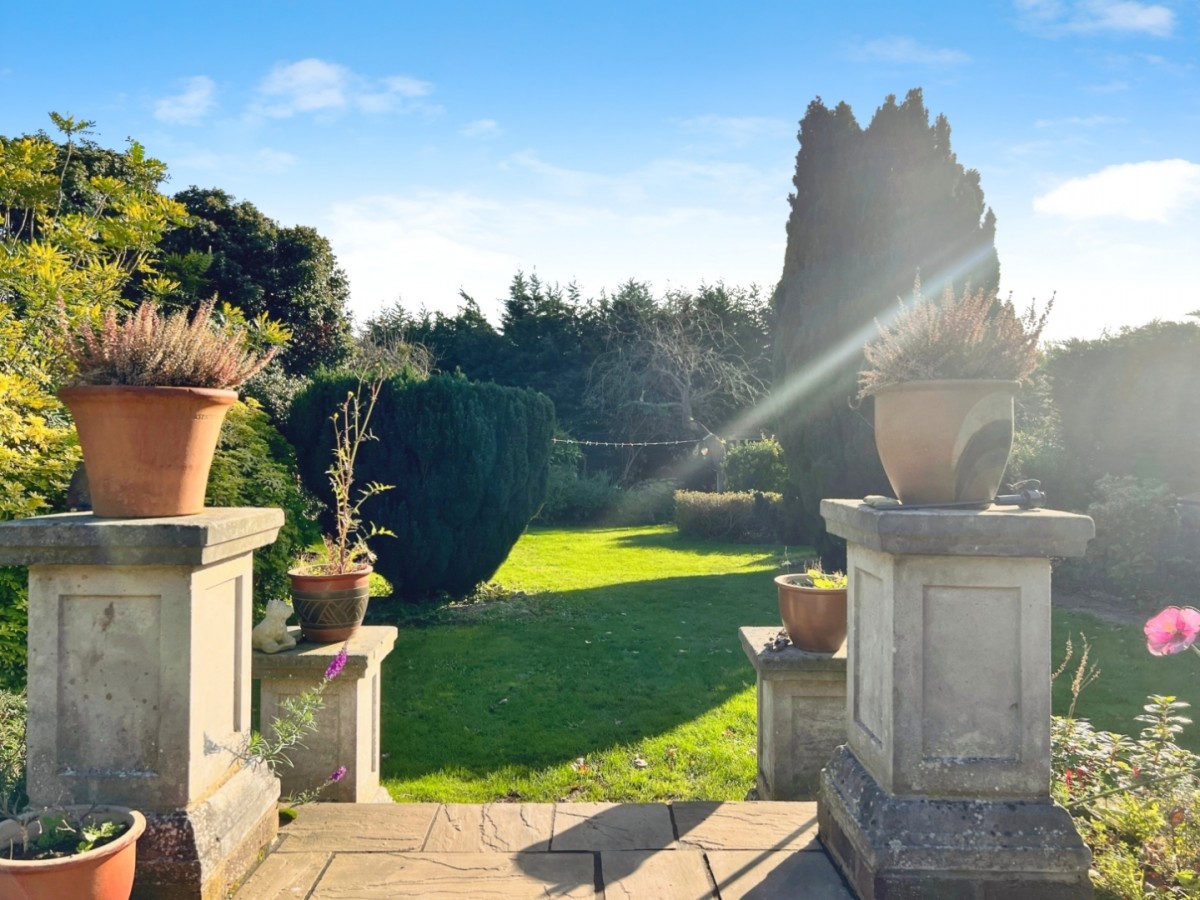 Canterbury Road, Kennington