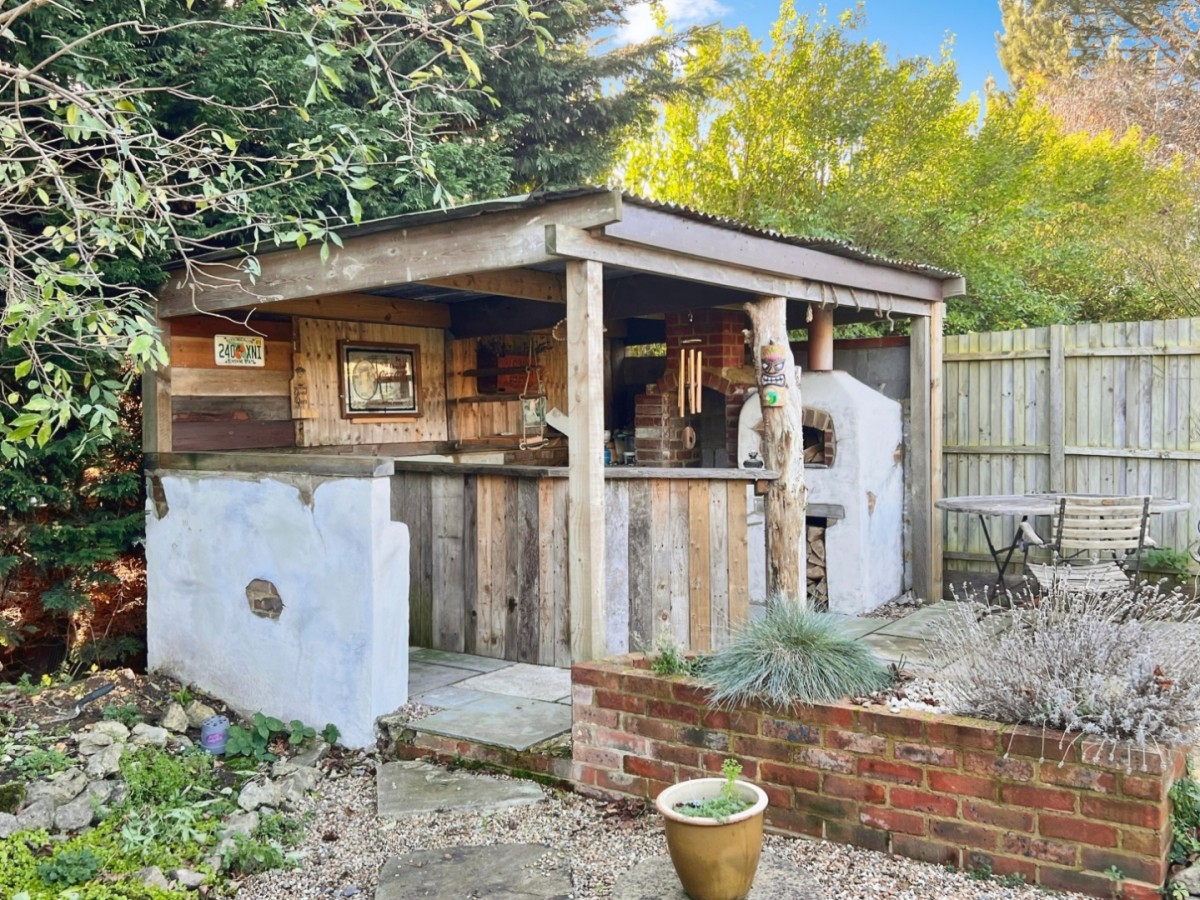 Canterbury Road, Kennington