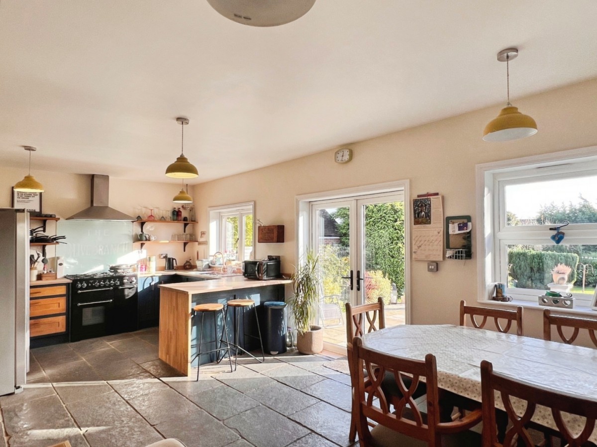 Canterbury Road, Kennington