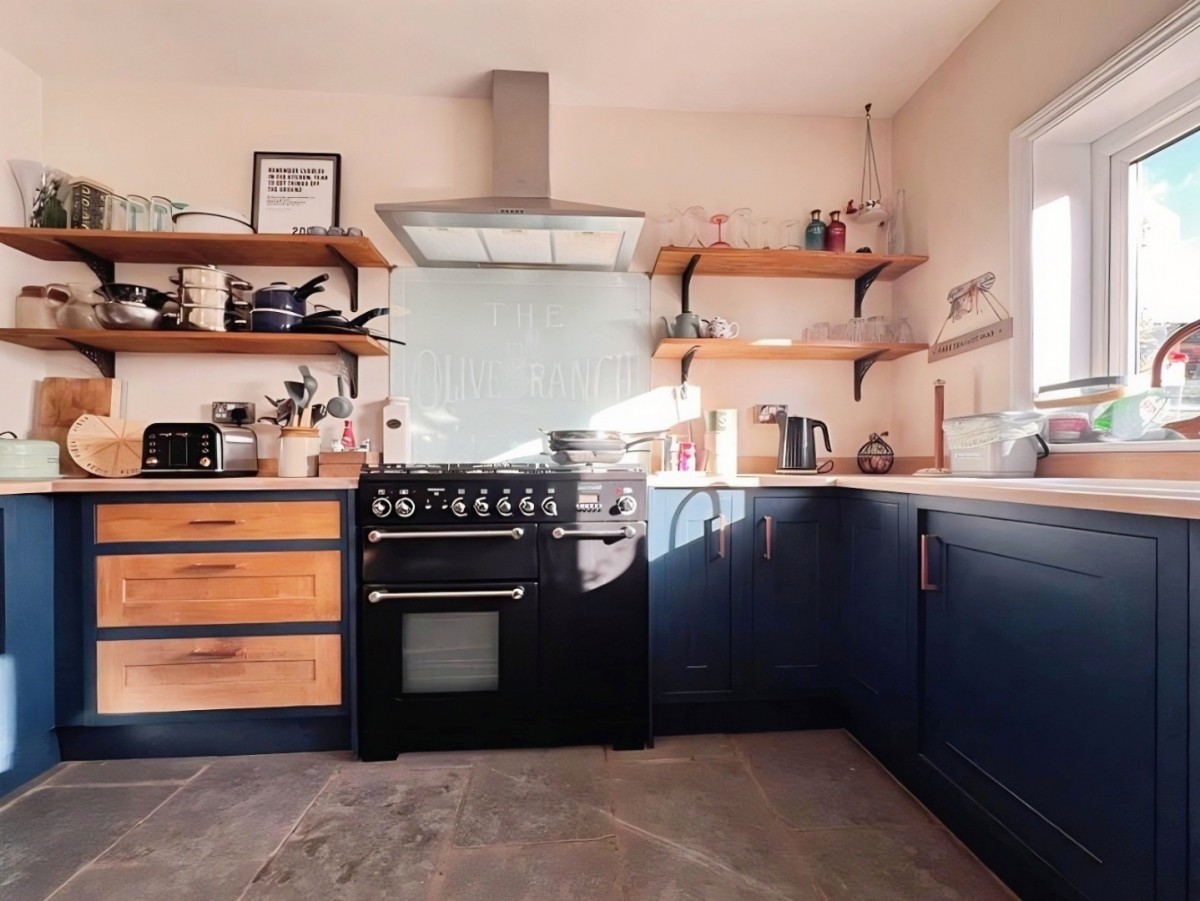 Canterbury Road, Kennington