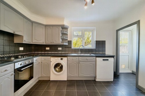 Browning Avenue, Worcester Park, KT4