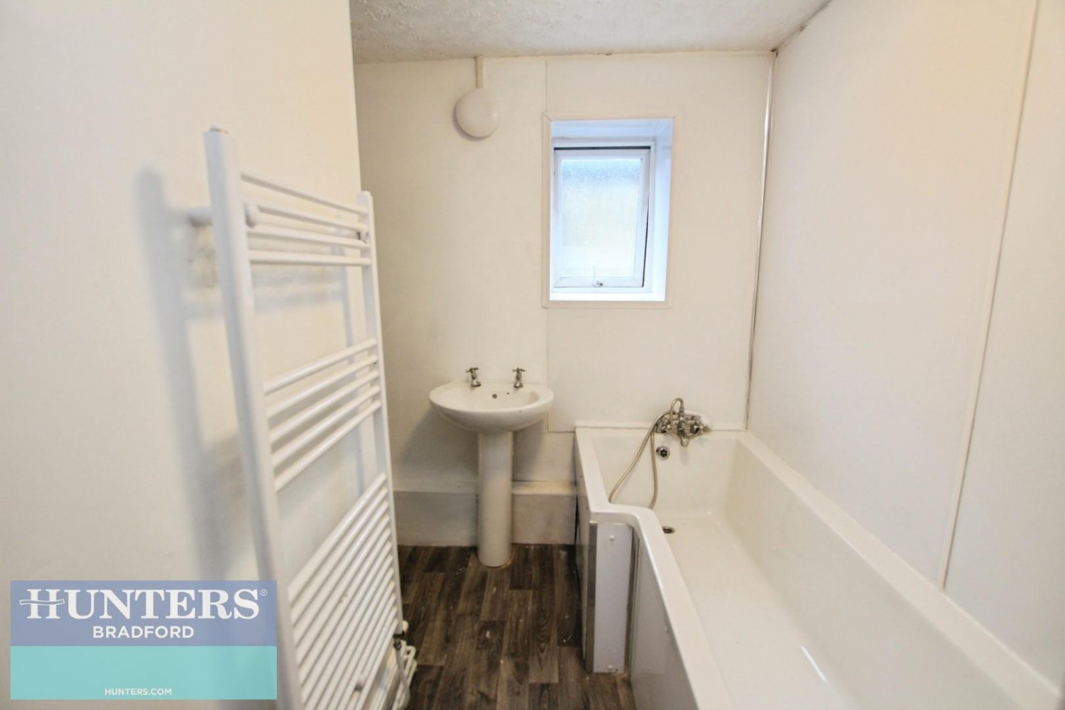 Wooller Road Low Moor, Bradford, West Yorkshire, BD12 0RR