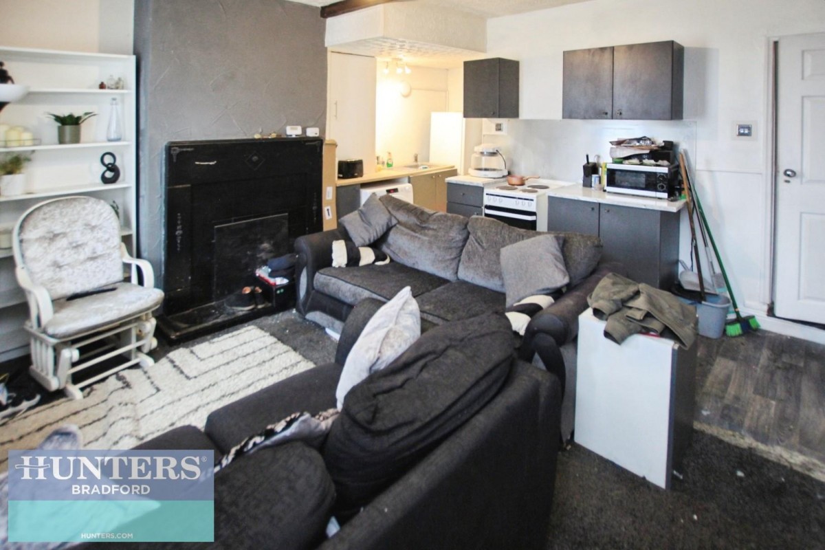 Wooller Road Low Moor, Bradford, West Yorkshire, BD12 0RR