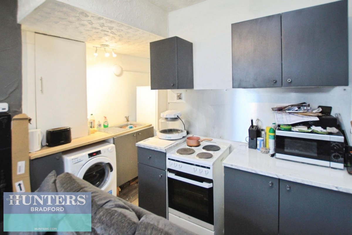 Wooller Road Low Moor, Bradford, West Yorkshire, BD12 0RR