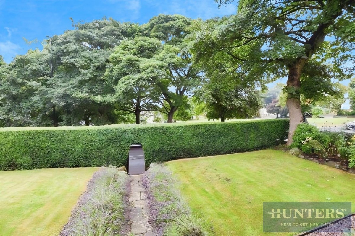 Harrogate Road, Rawdon, Leeds