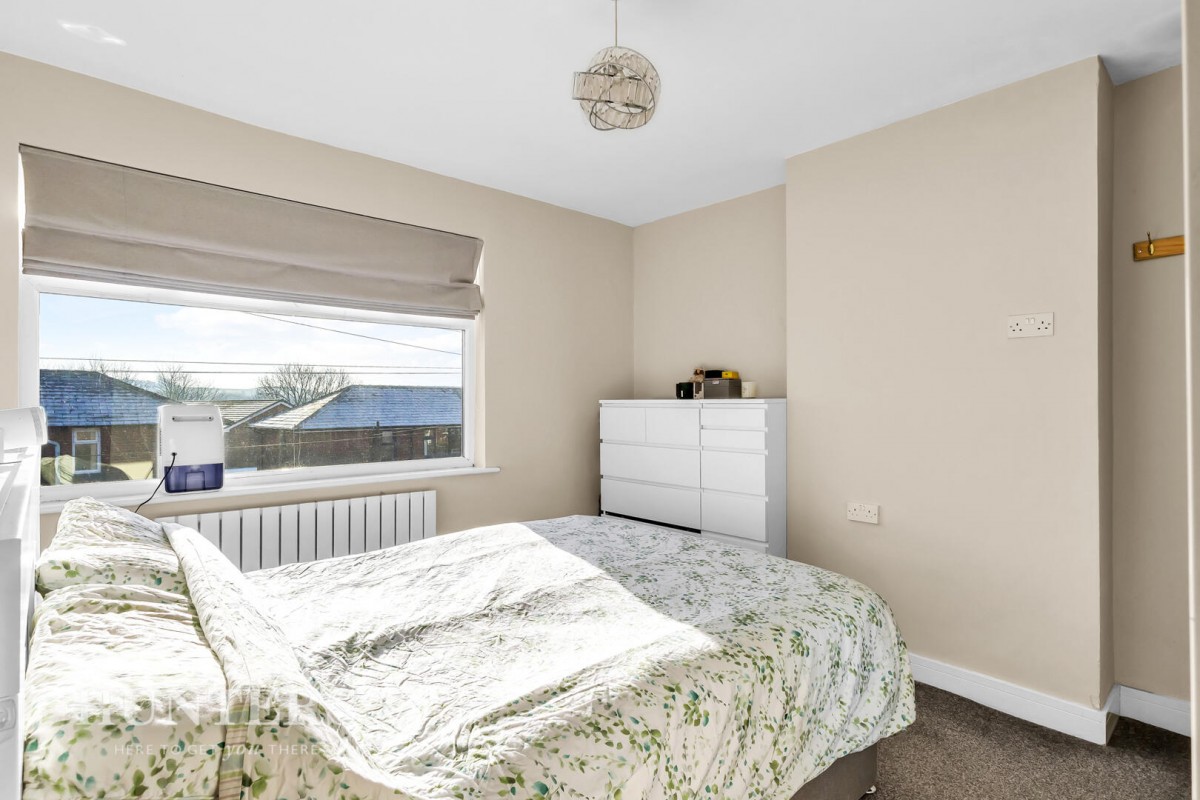 Stopford Avenue, Littleborough OL15 8QH