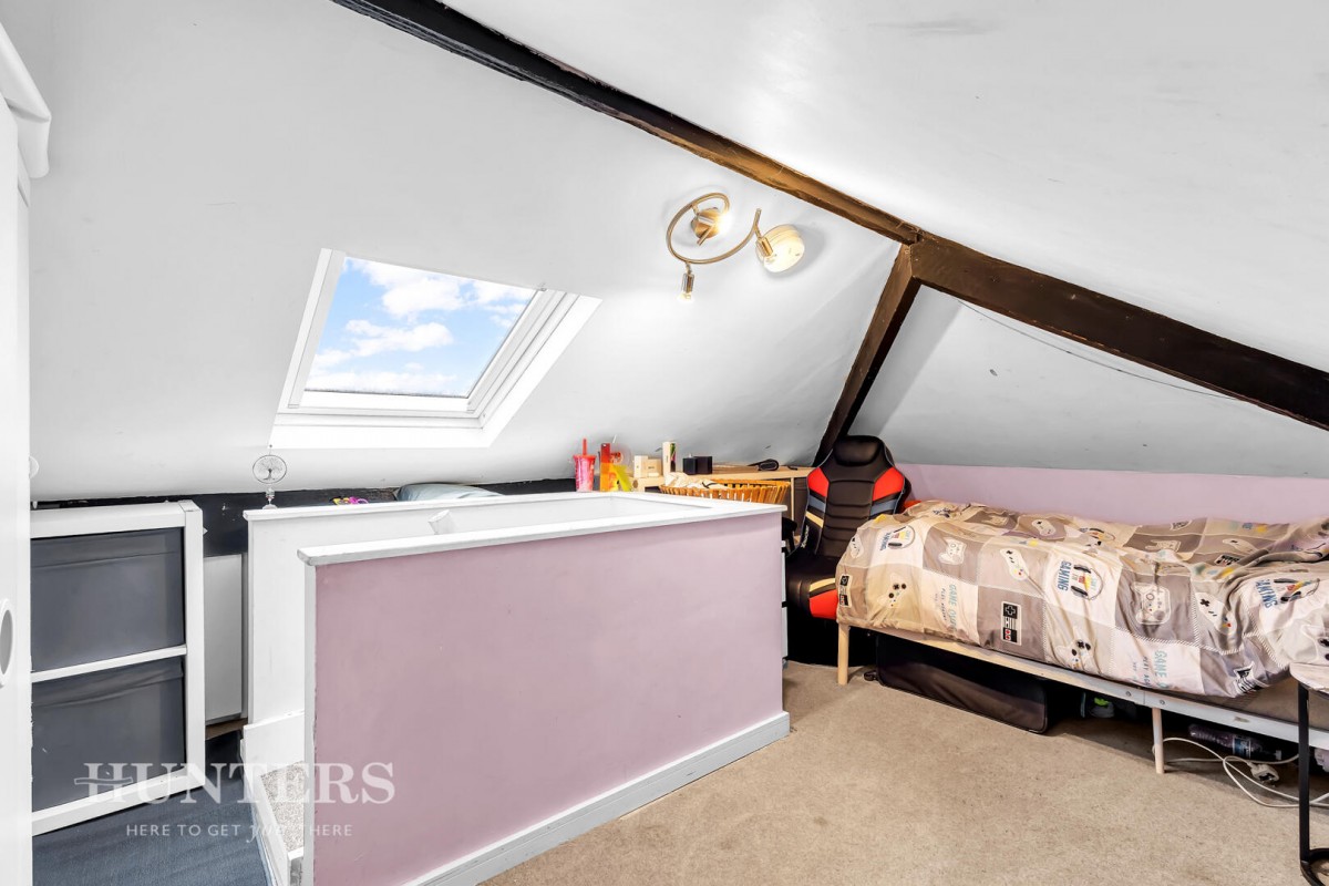 Stopford Avenue, Littleborough OL15 8QH