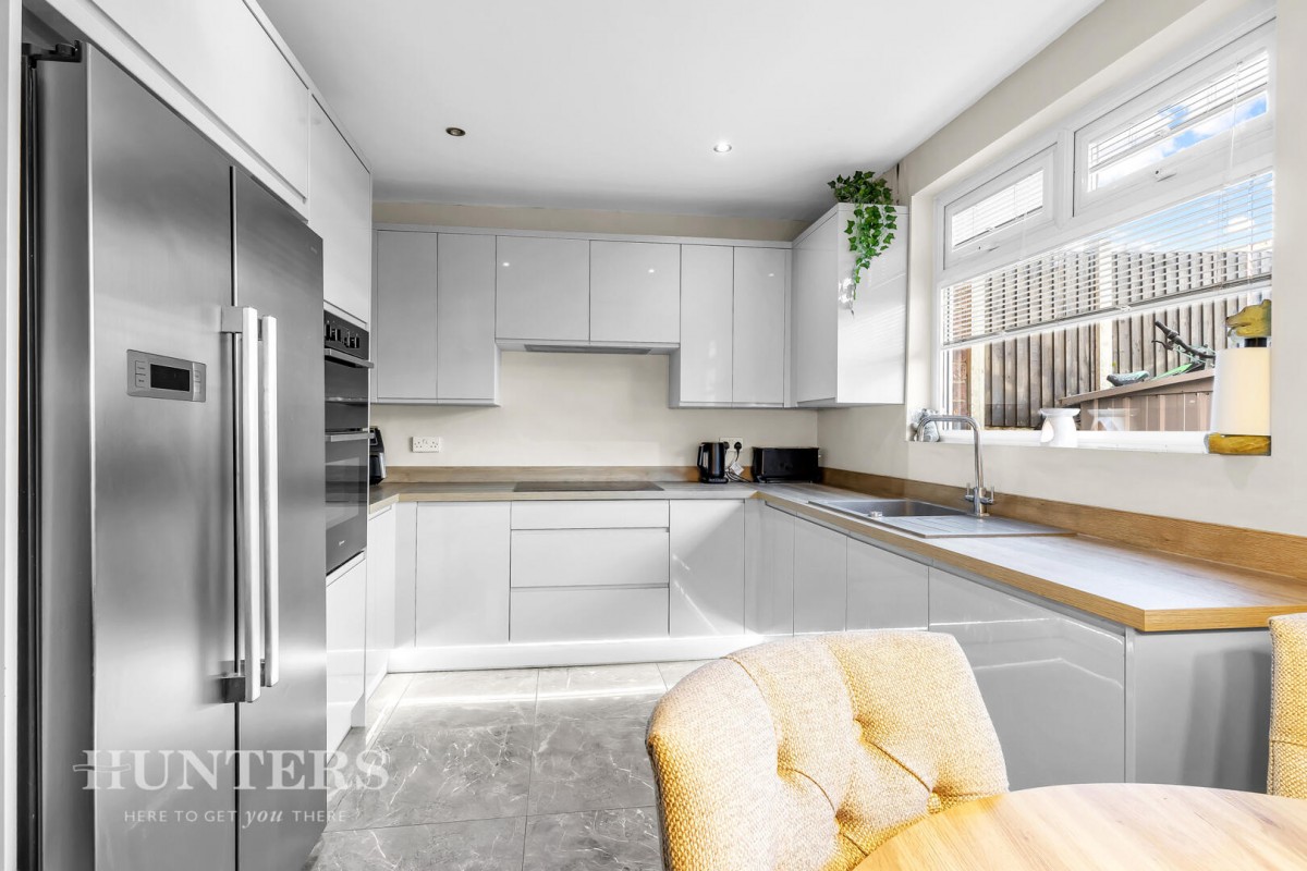 Stopford Avenue, Littleborough OL15 8QH