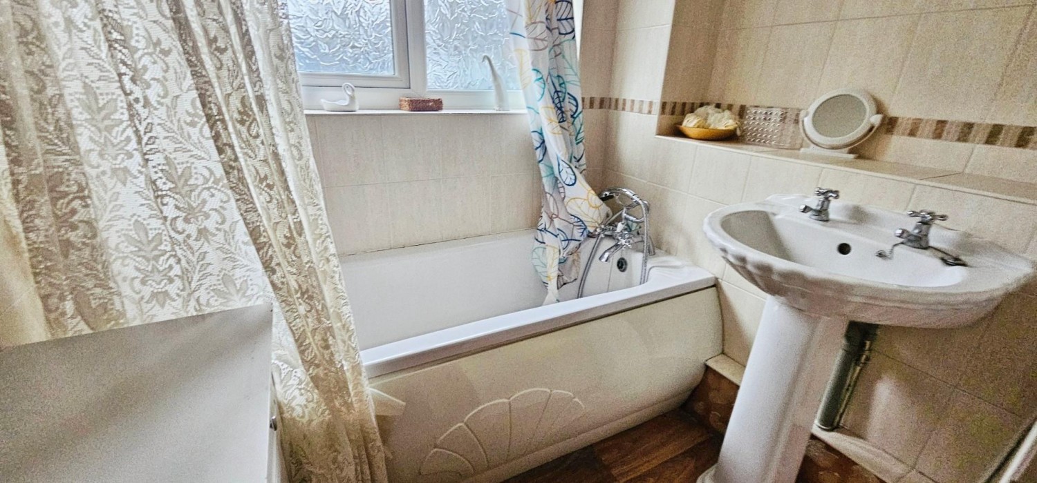 Torwood Road, Chadderton