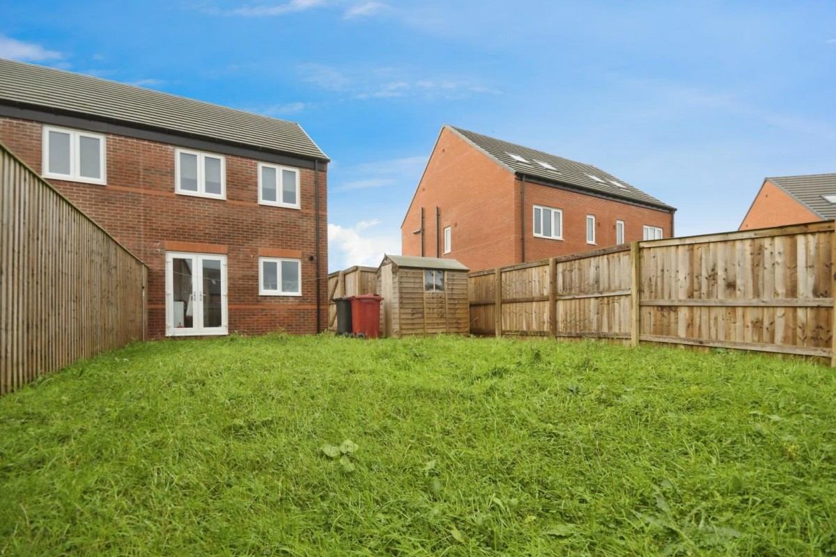 Tulip Avenue, Holmewood, Chesterfield, S42 5GY