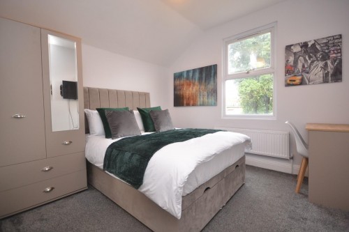 Palmer Park Avenue, Reading, Berkshire