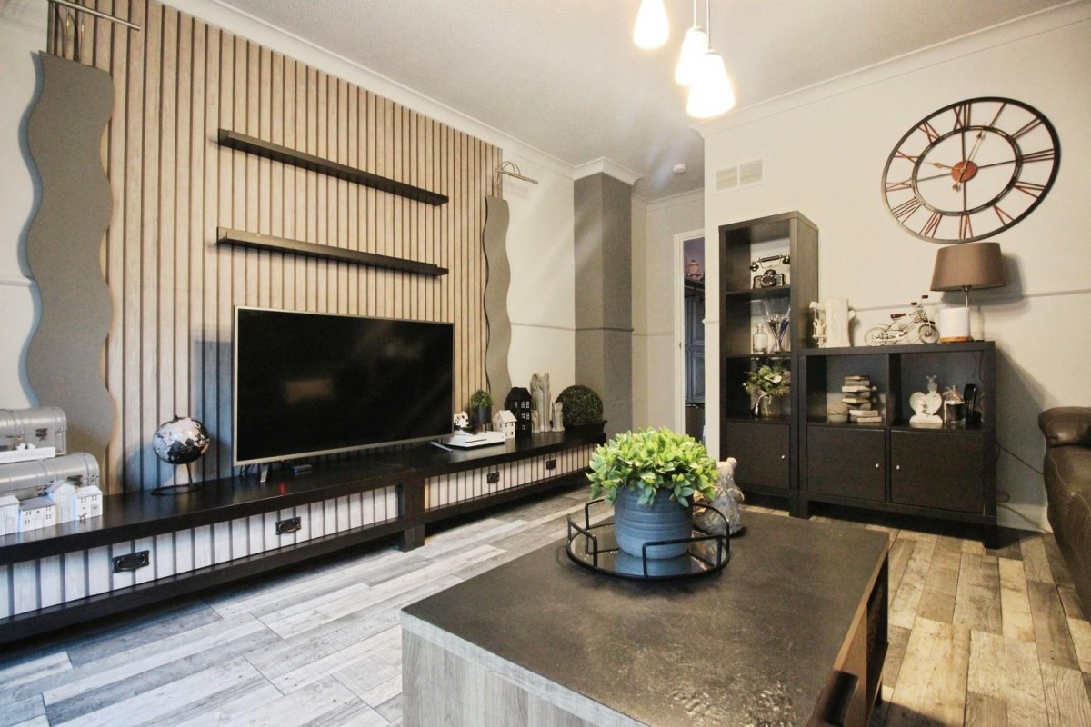 Congleton Grove, London