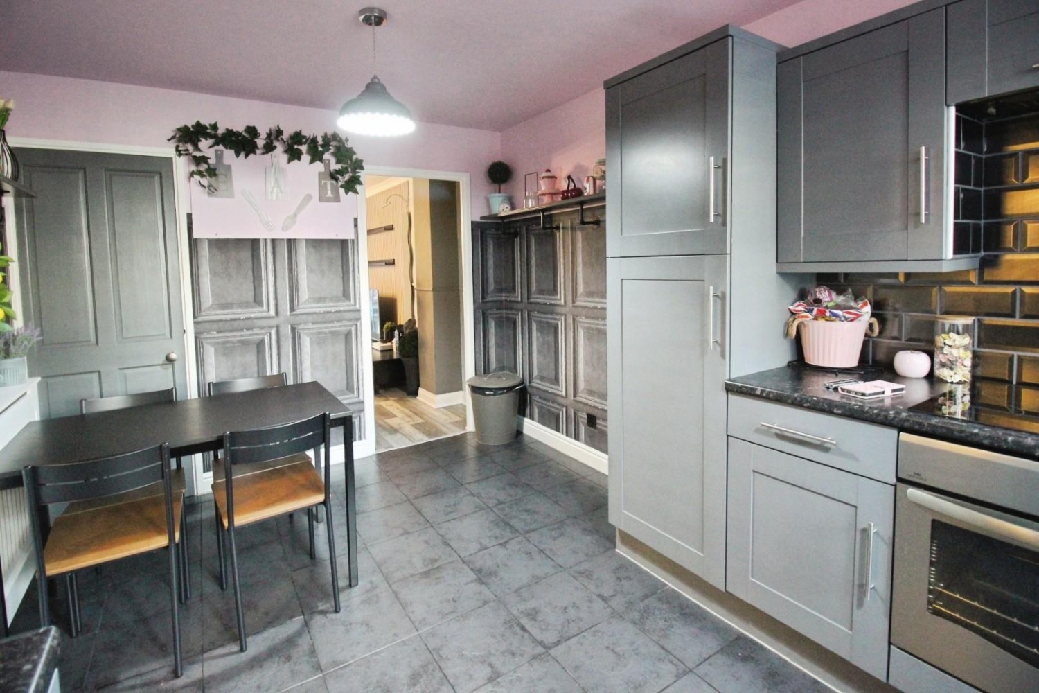 Congleton Grove, London