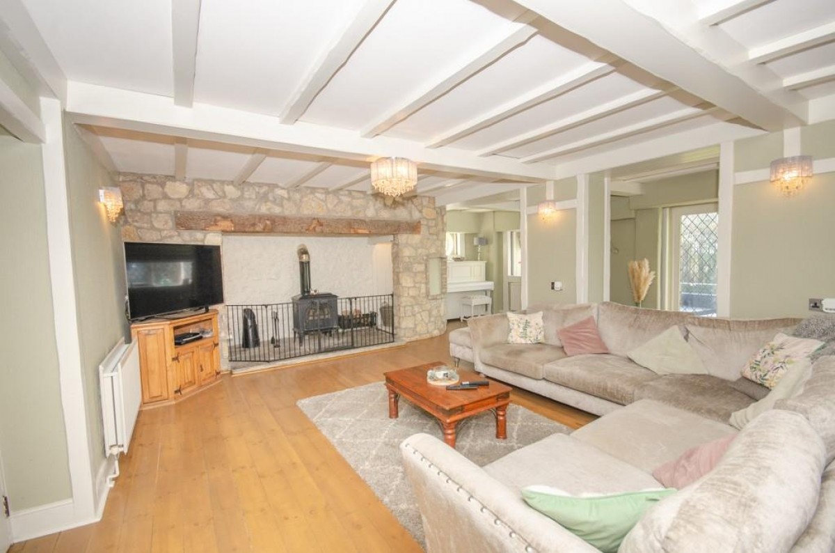 Riding Barn Hill, Wick, Bristol, BS30 5QZ