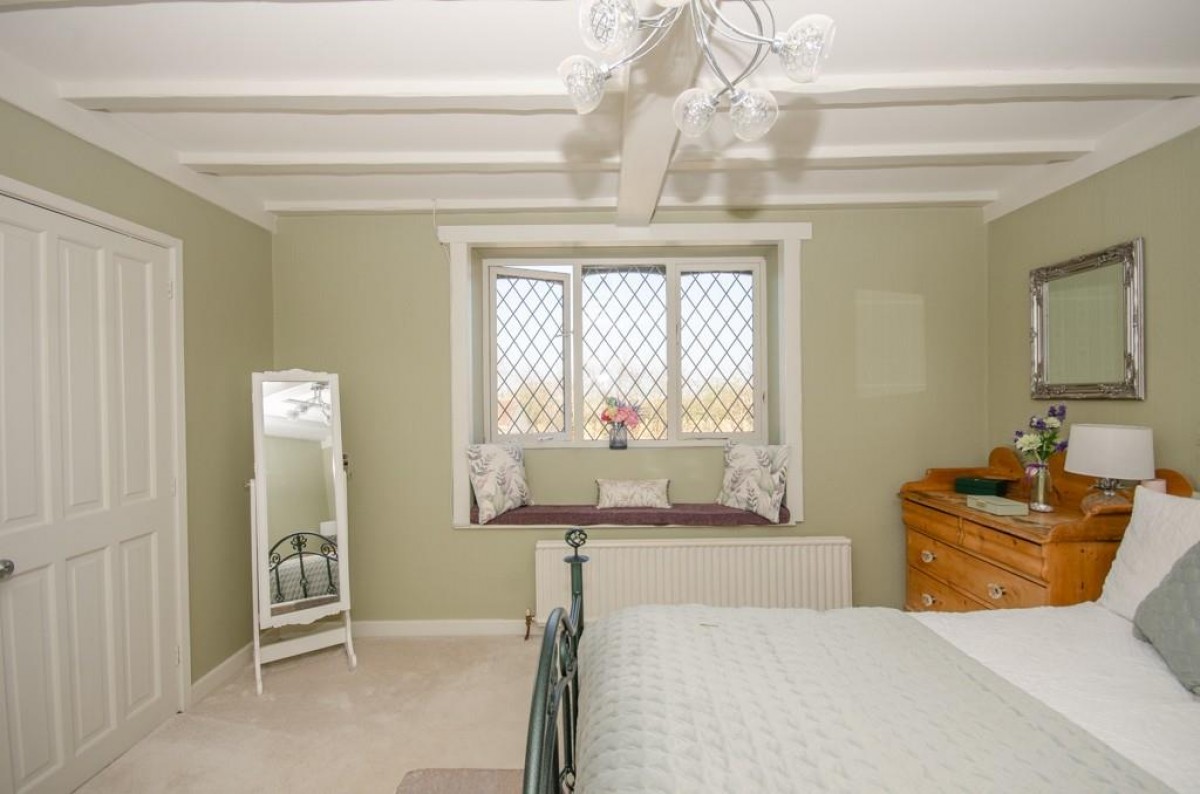 Riding Barn Hill, Wick, Bristol, BS30 5QZ