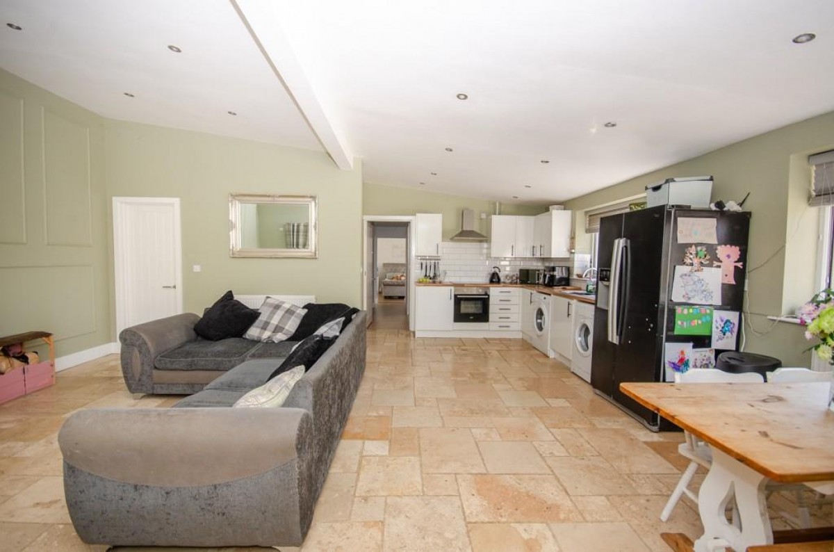 Riding Barn Hill, Wick, Bristol, BS30 5QZ