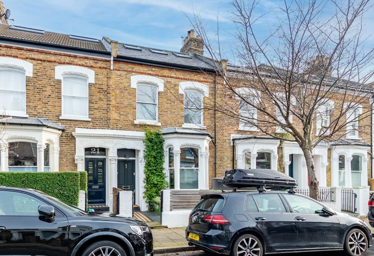 Kersley Road, London, N16