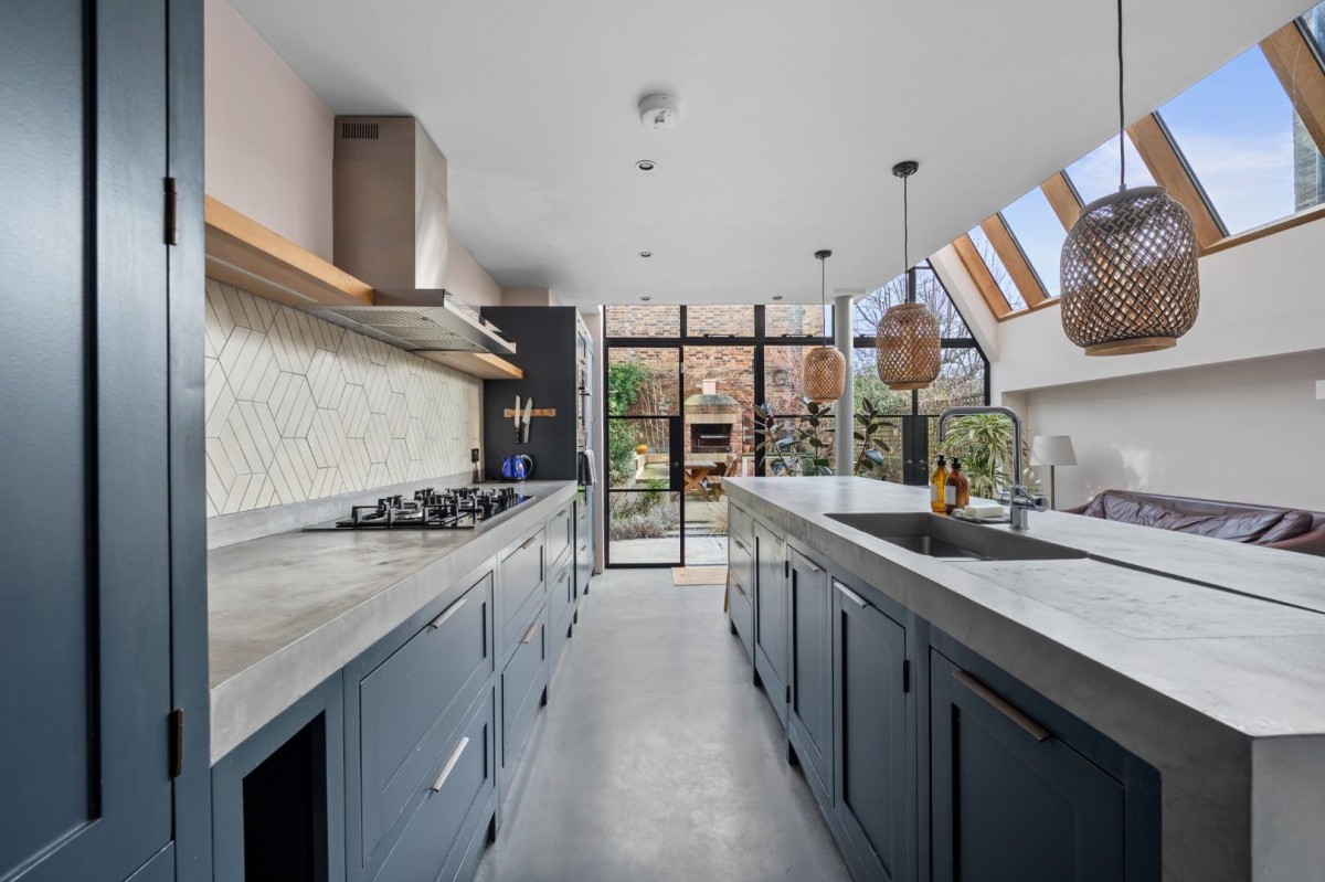 Kersley Road, London, N16