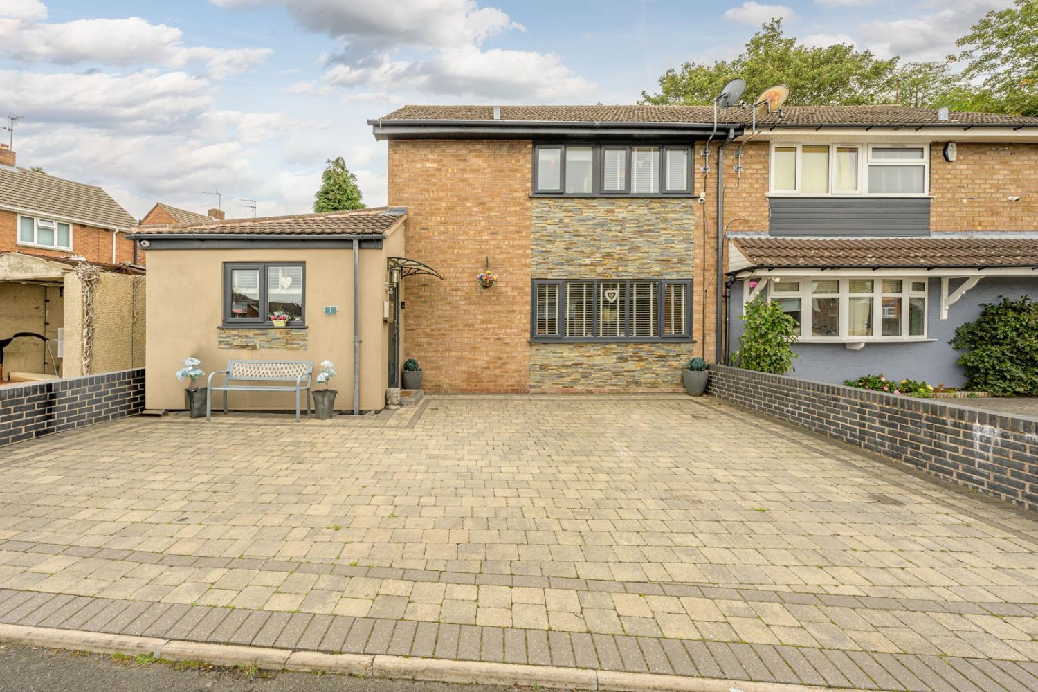 Thames Close, Brierley Hill, DY5 4QZ