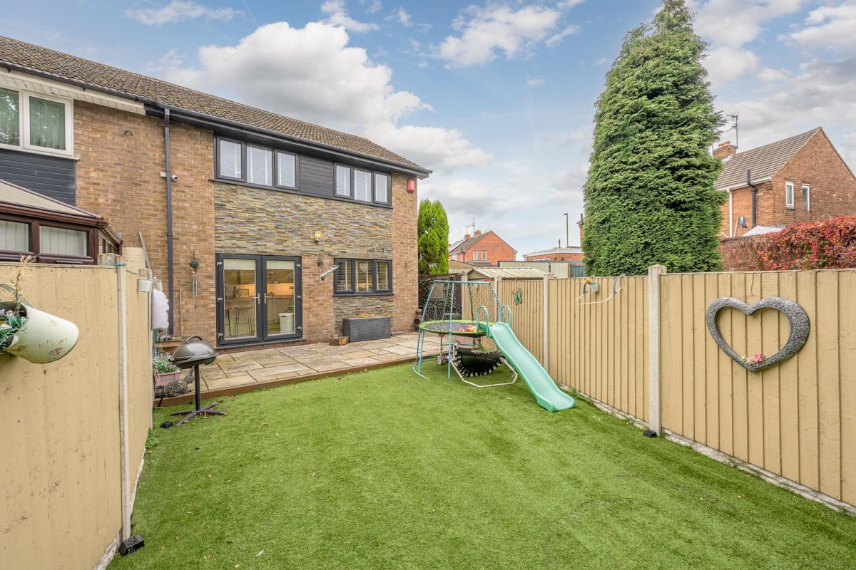 Thames Close, Brierley Hill, DY5 4QZ