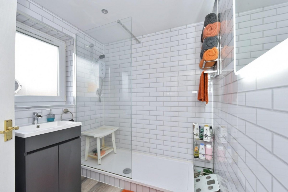 Moonshine Lane, Shirecliffe, S5