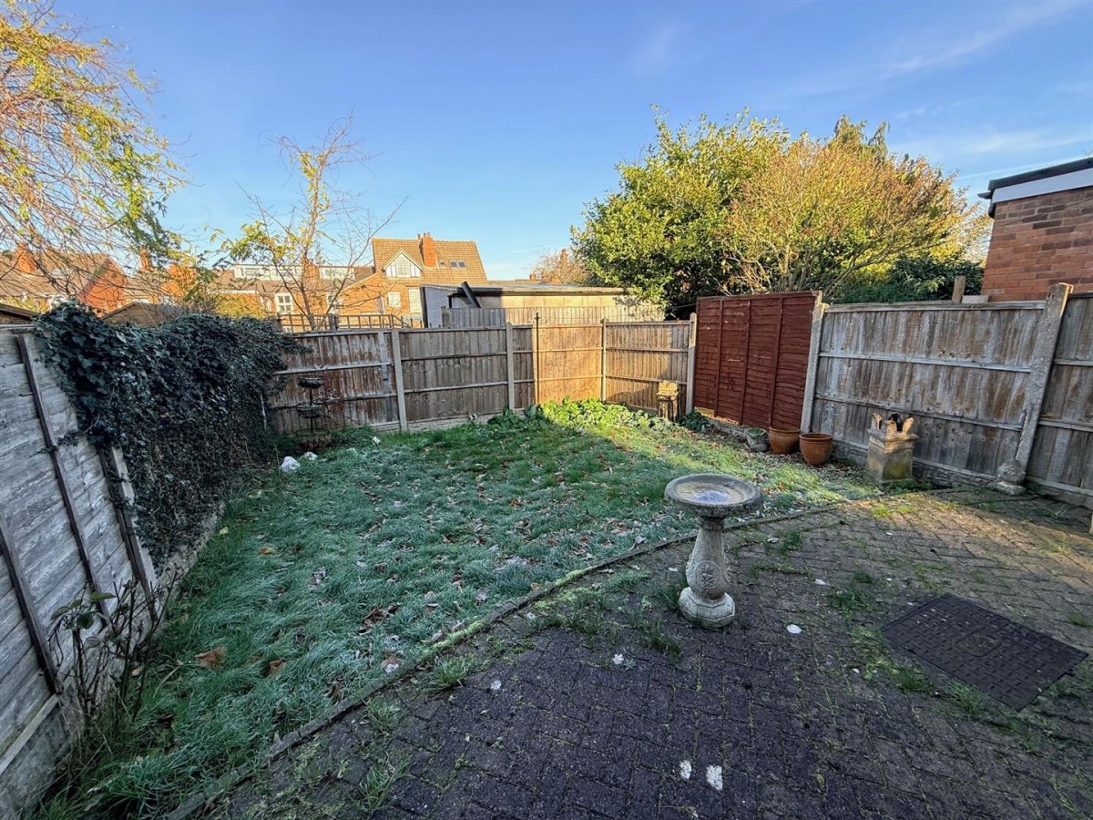 Heathfield Gardens, Stourbridge, DY8 3YD