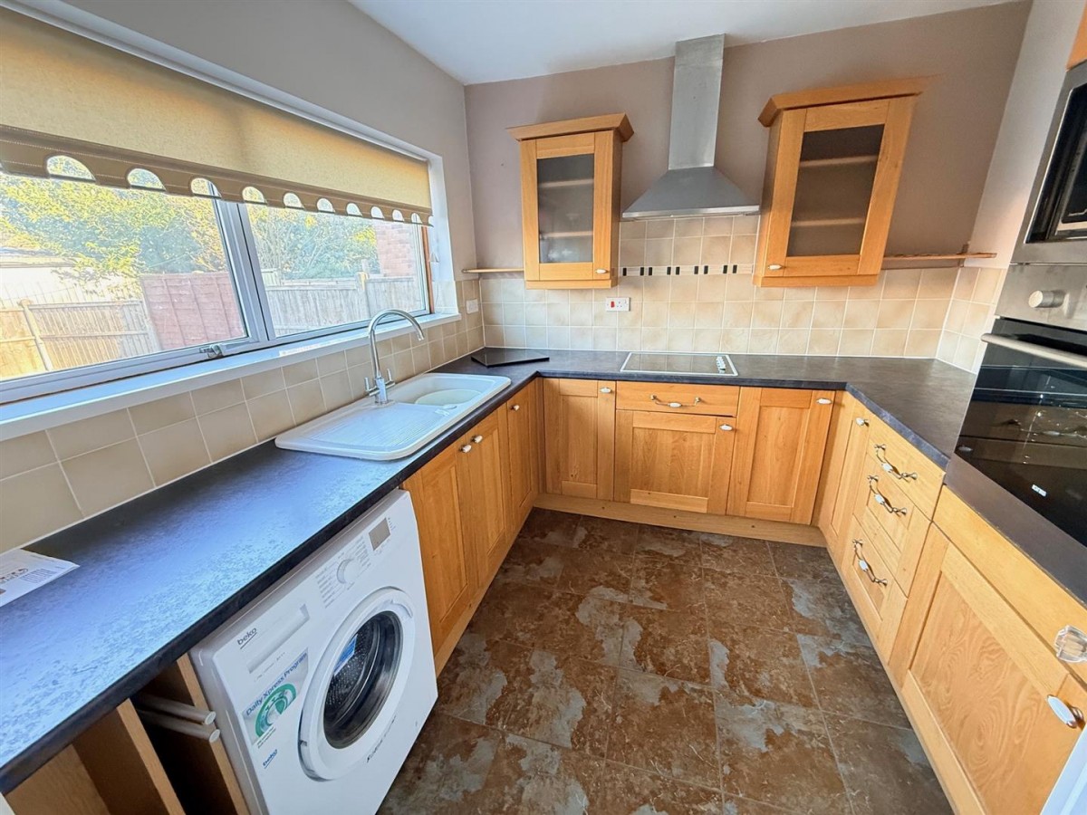 Heathfield Gardens, Stourbridge, DY8 3YD