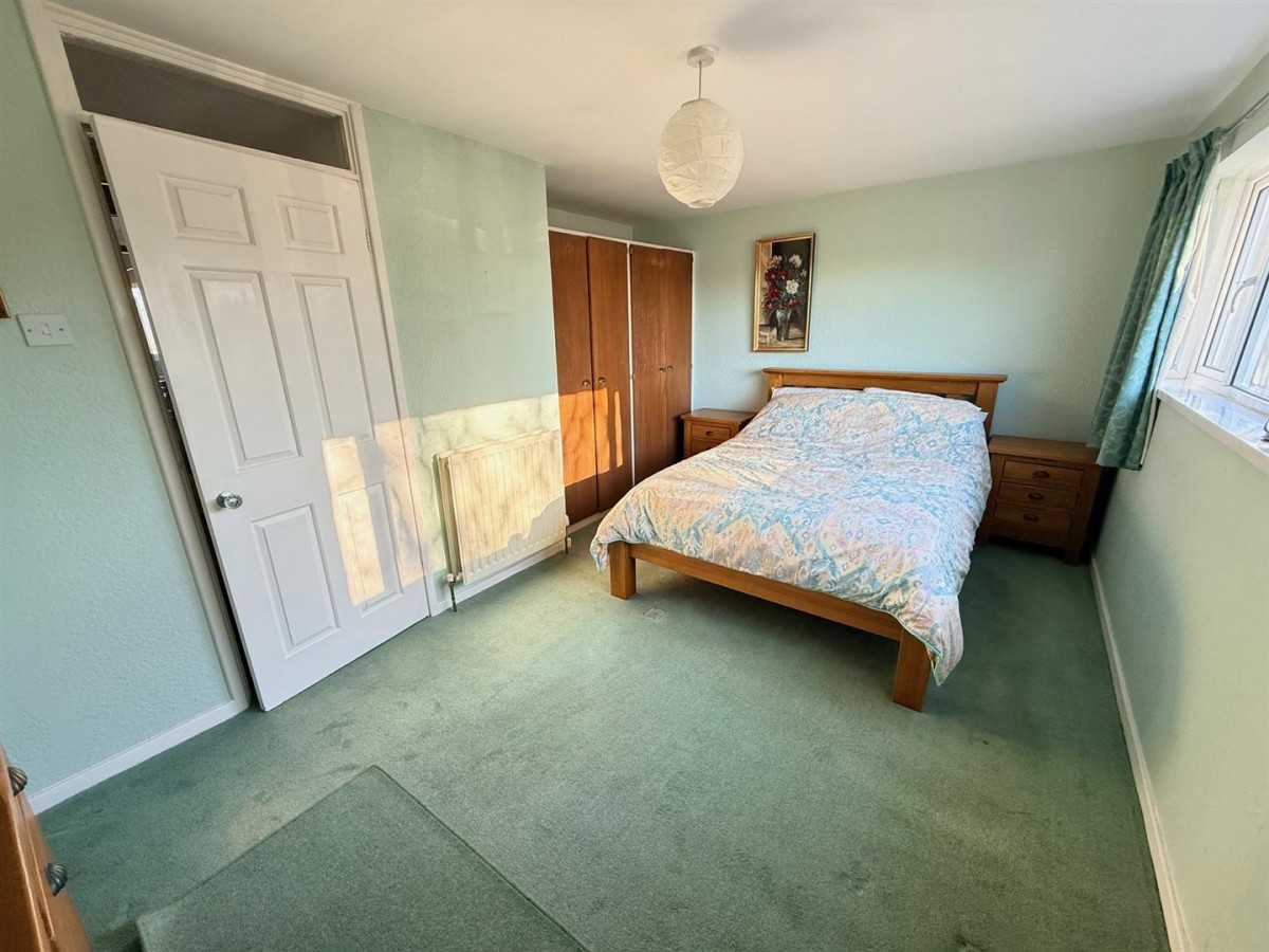 Heathfield Gardens, Stourbridge, DY8 3YD