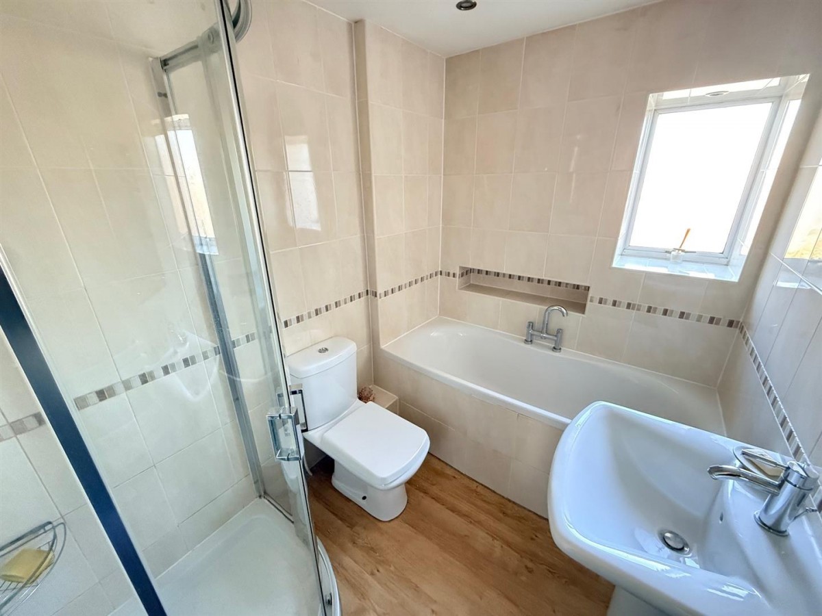 Heathfield Gardens, Stourbridge, DY8 3YD