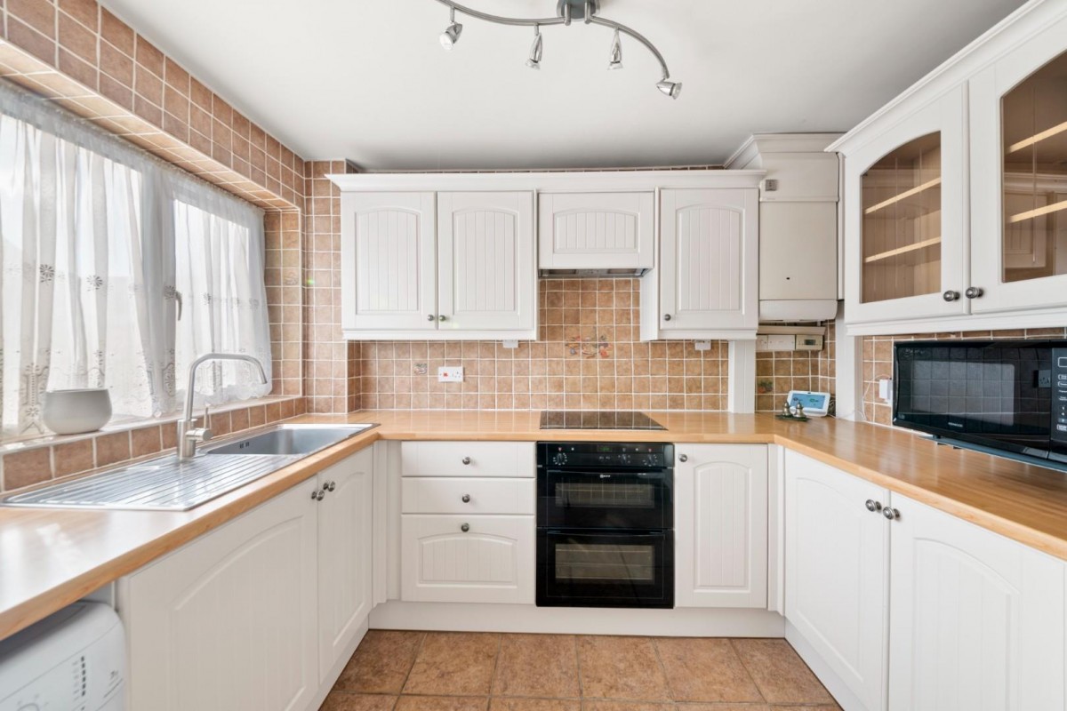 Heath Road, Uxbridge, UB10 0SL