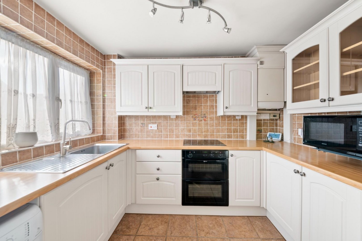 Heath Road, Uxbridge, UB10 0SL