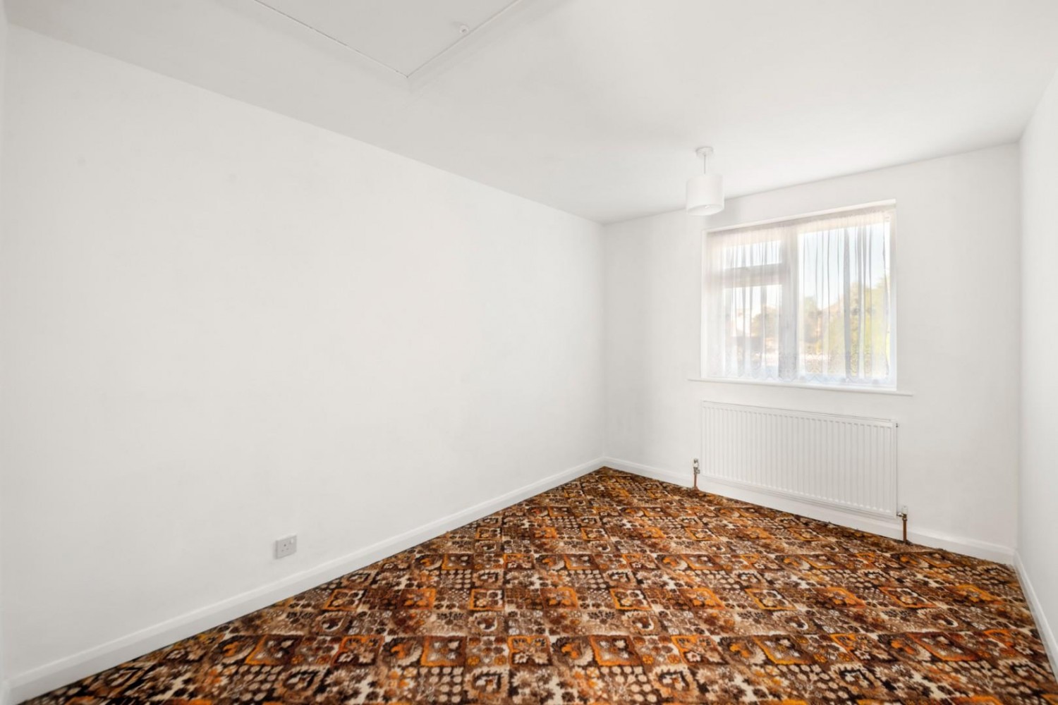 Heath Road, Uxbridge, UB10 0SL