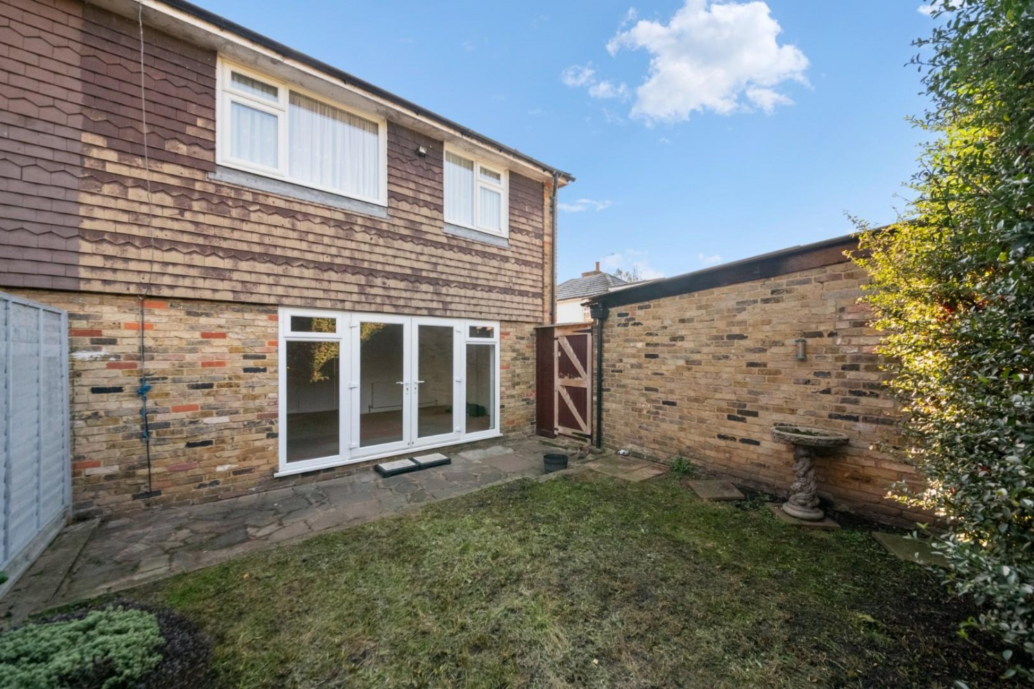 Heath Road, Uxbridge, UB10 0SL